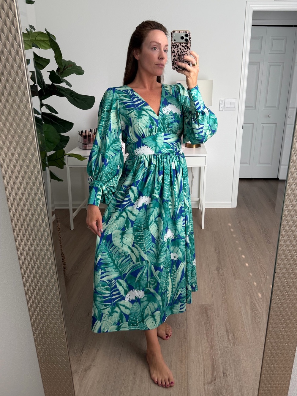 Green Tropical Print V-Neck Midi Dress-Size 8